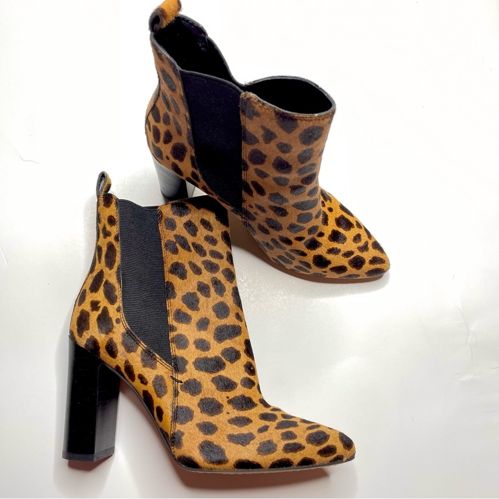 Women’s Vince Camuto Leopard Print Ankle Boot Size 6
